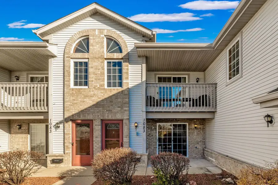 1083 Quinlan DRIVE #C, Pewaukee, WI 53072 - Image #2