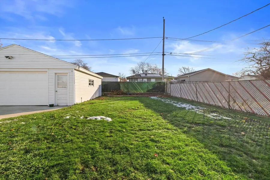 1911 Polaris AVENUE, Racine, WI 53404 - Image #3