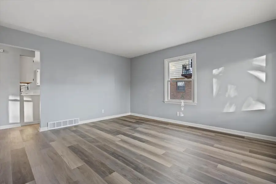 440 Gascoigne DRIVE, Waukesha, WI 53188 - Image #2