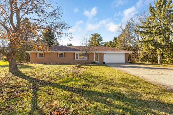 1341 Scenic ROAD, Hubertus, WI 53033