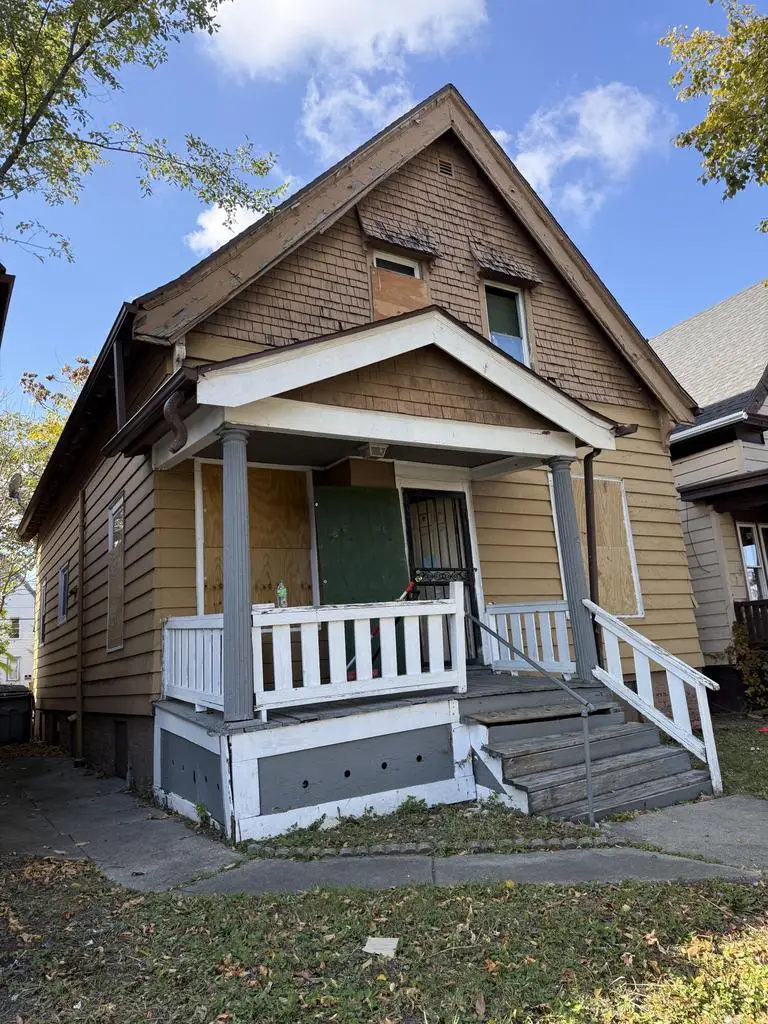 2469 N 37th STREET, Milwaukee, WI 53210 - #1