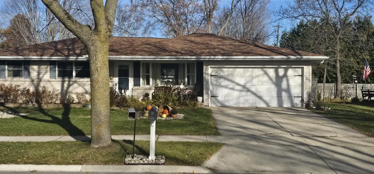 3166 North AVENUE, Sheboygan, WI 53083 - Image #1