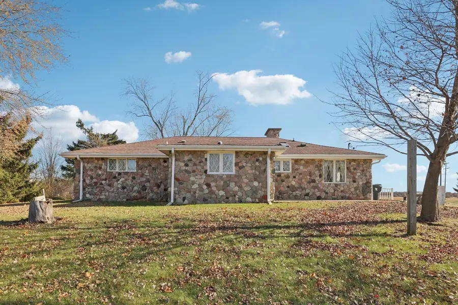 W360S9521 Markham ROAD, Eagle, WI 53119 - Image #3