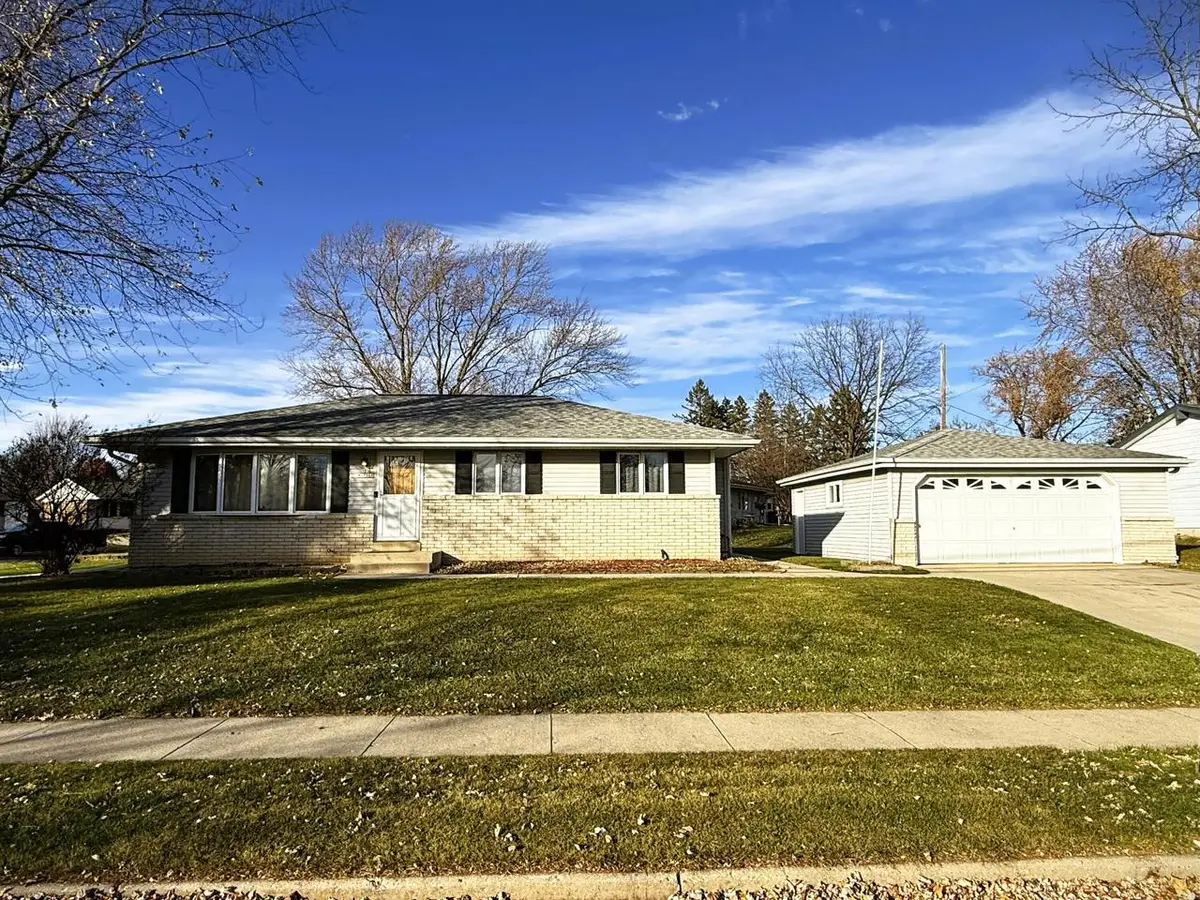 N88W17868 N Christman ROAD, Menomonee Falls, WI 53051 - Image #1