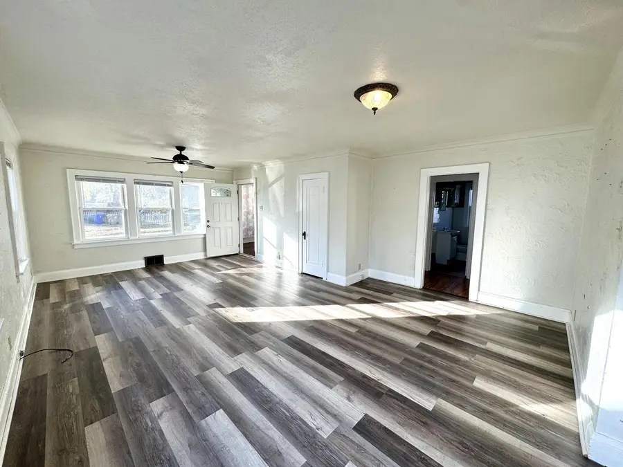 7811 15th AVENUE, Kenosha, WI 53143 - Image #3