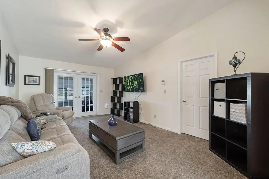 407 E 3rd AVENUE #2, Elkhorn, WI 53121 - Image #3