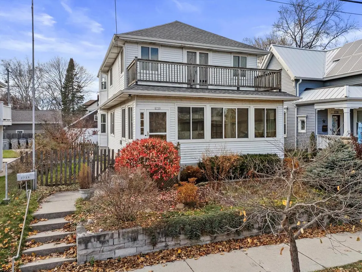 2739 S Shore DRIVE, Milwaukee, WI 53207 - Image #1