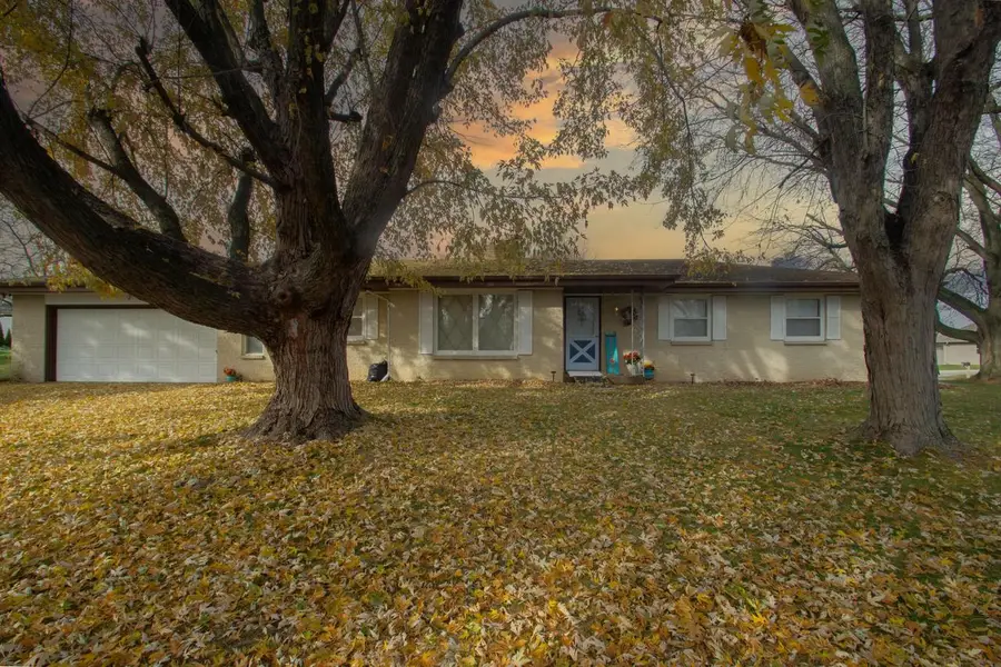 2 Riverdale CIRCLE, Watertown, WI 53094 - Image #2