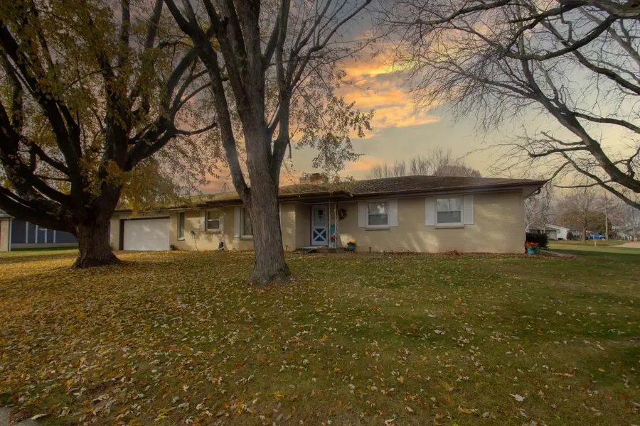 2 Riverdale CIRCLE, Watertown, WI 53094 - Image #3