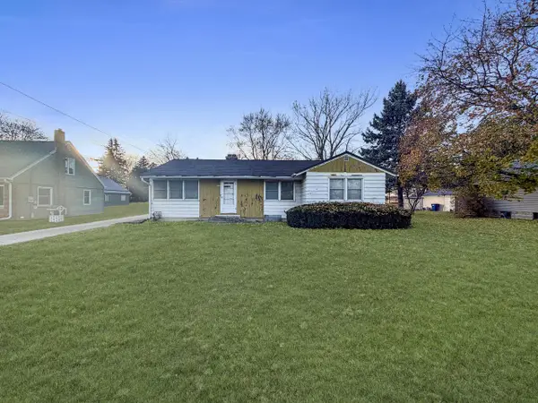 5922 County Highway R, Manitowoc, WI 54220