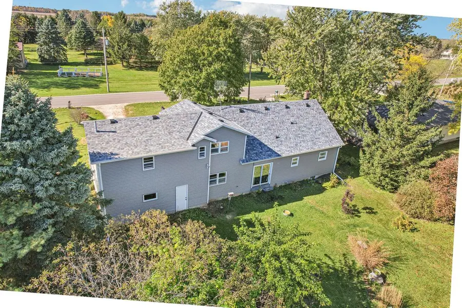 N8688 North ROAD, Ixonia, WI 53036 - Image #2