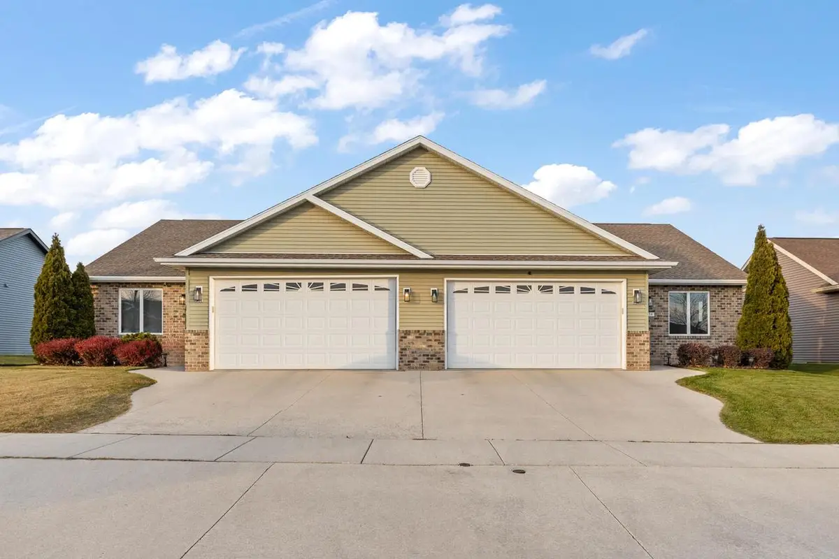 334 Autumn LANE, Campbellsport, WI 53010 - Image #1