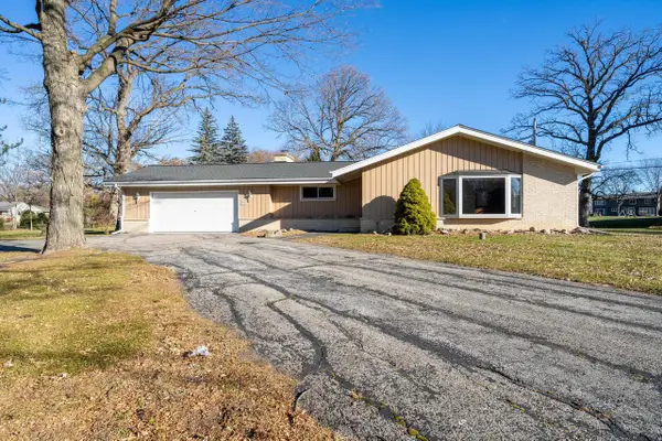 W176N4932 Christopher COURT, Menomonee Falls, WI 53051