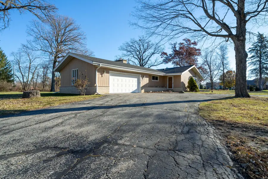 W176N4932 Christopher COURT, Menomonee Falls, WI 53051 - Image #2