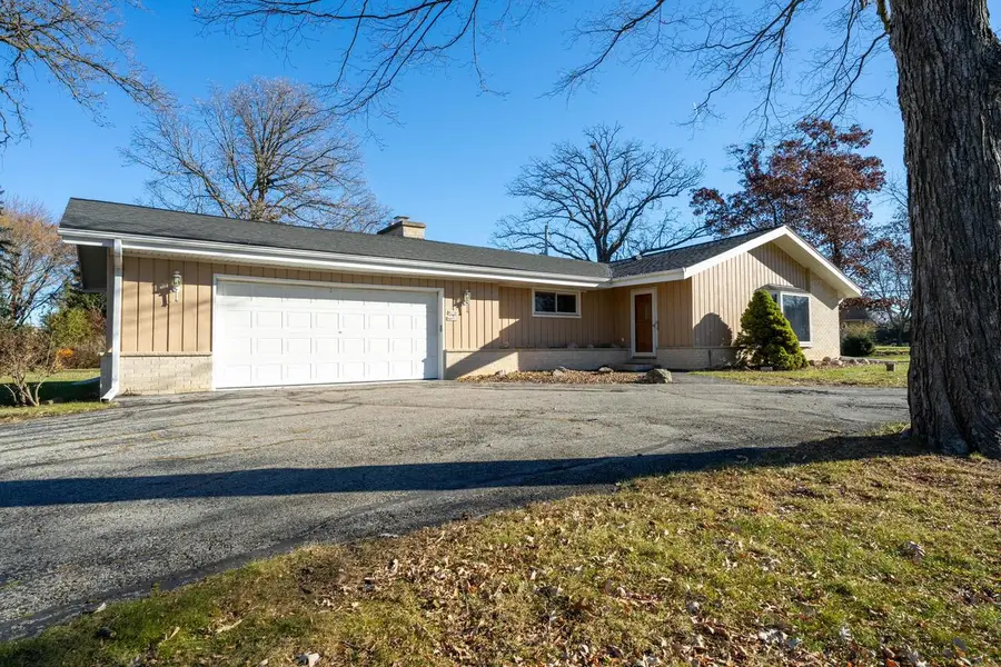 W176N4932 Christopher COURT, Menomonee Falls, WI 53051 - Image #3