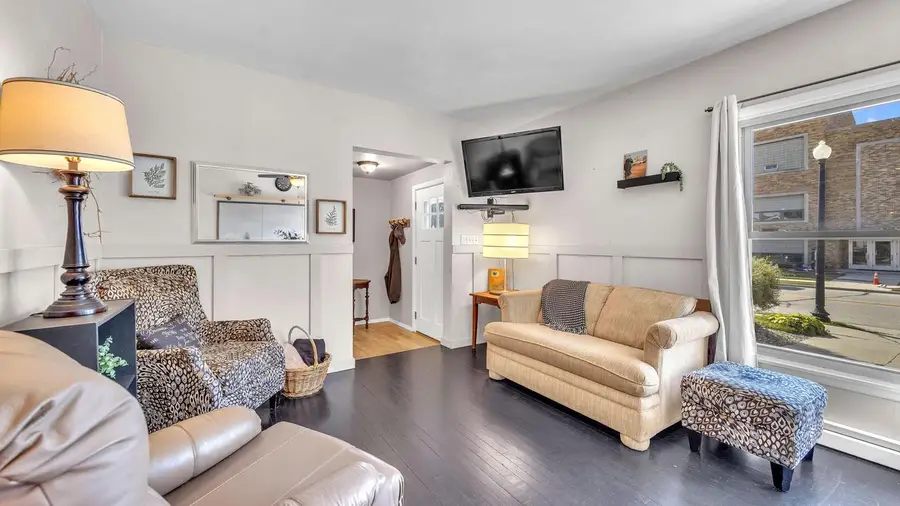 230 Giddings AVENUE, Sheboygan Falls, WI 53085 - Image #2