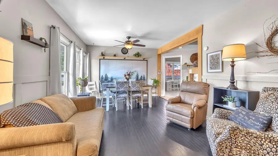 230 Giddings AVENUE, Sheboygan Falls, WI 53085 - Image #3