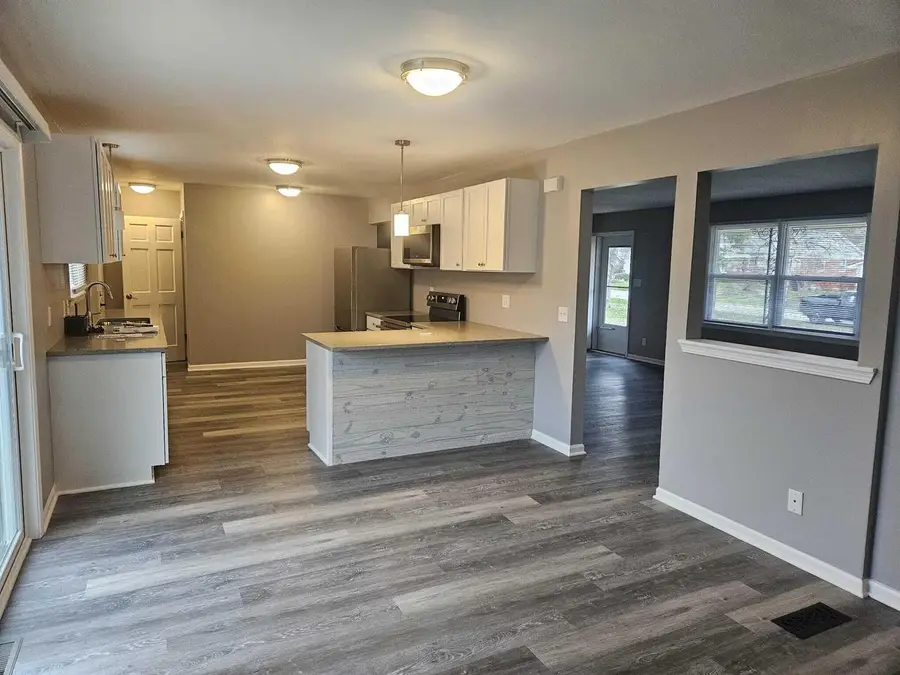 4805 St Regis DRIVE, Mount Pleasant, WI 53403 - Image #3