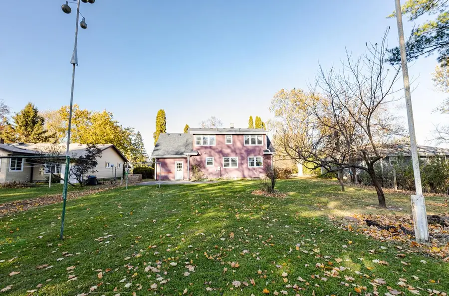 N55W37033 Harvard STREET, Oconomowoc, WI 53066 - Image #3