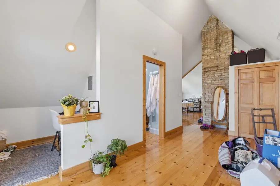 1138 E Hamilton STREET #1140-1140A, Milwaukee, WI 53202 - Image #3