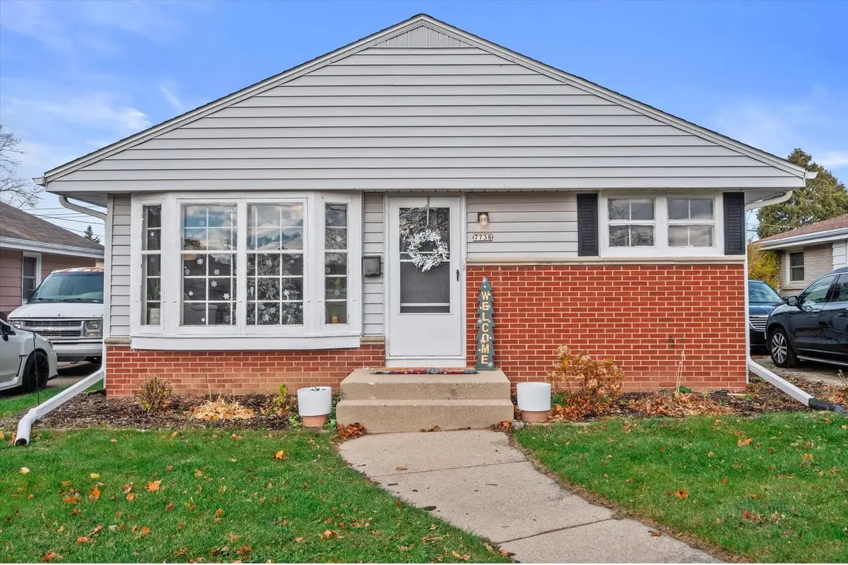 7738 W Eden PLACE, Milwaukee, WI 53220 - Image #1