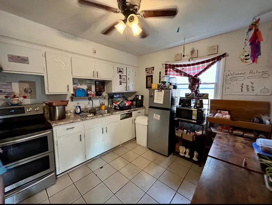 8718 W hampton AVENUE, Milwaukee, WI 53225 - Image #2