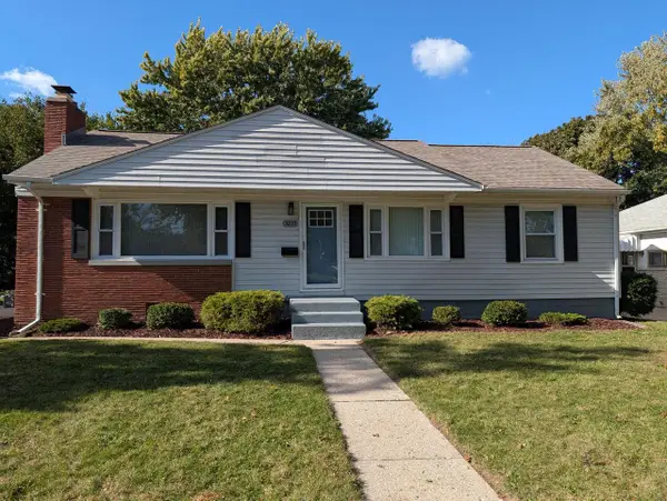 3233 S 55th STREET, Milwaukee, WI 53219