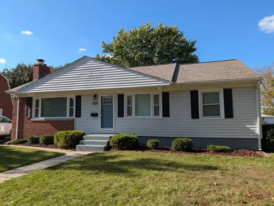 3233 S 55th STREET, Milwaukee, WI 53219 - Image #2