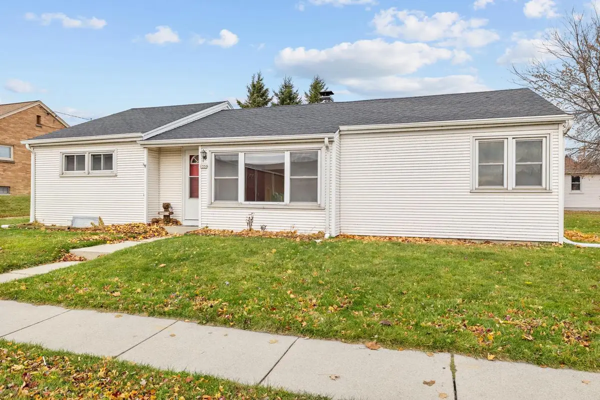 1330 Mayflower AVENUE, Sheboygan, WI 53083 - Image #1