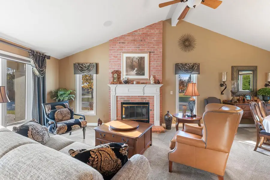 5405 Somerset LANE S, Greenfield, WI 53221 - Image #3