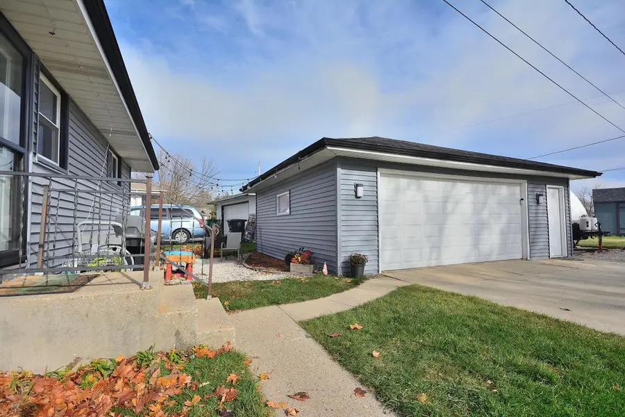 W178N8846 Queensway STREET, Menomonee Falls, WI 53051 - Image #3