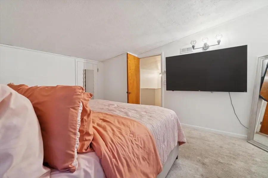 1663 S 100th STREET, West Allis, WI 53214 - Image #3