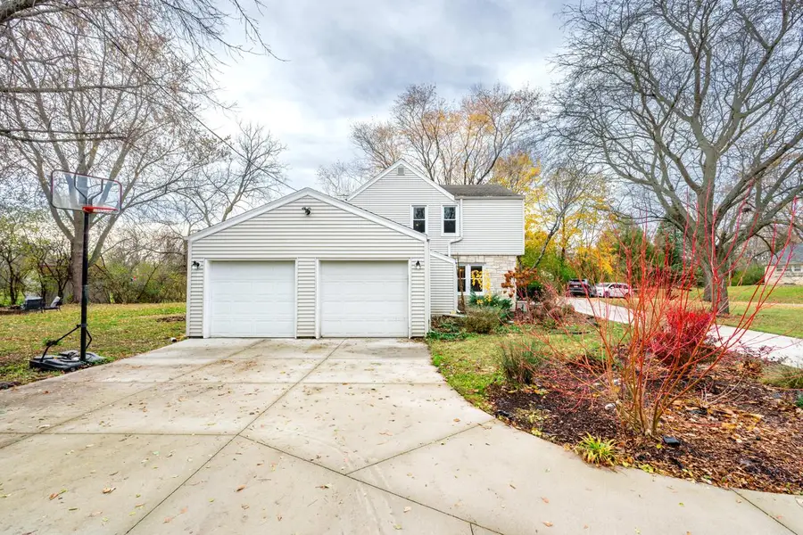 101 E Clovernook LANE, Glendale, WI 53217 - Image #3