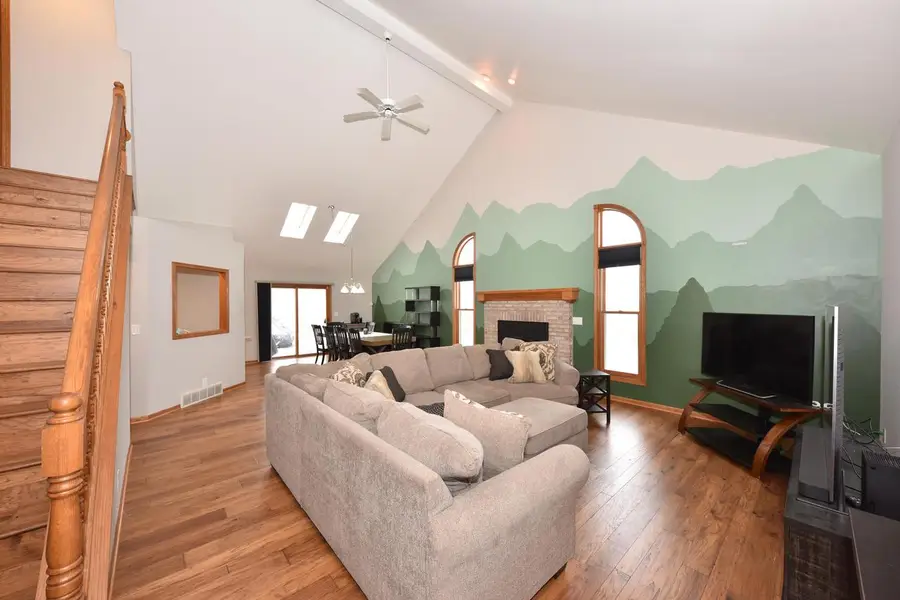 902 Martin DRIVE, Fredonia, WI 53021 - Image #3