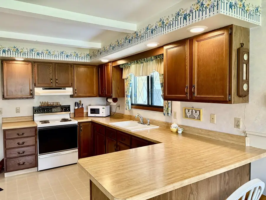 3629 Monroe STREET, Two Rivers, WI 54241 - Image #2