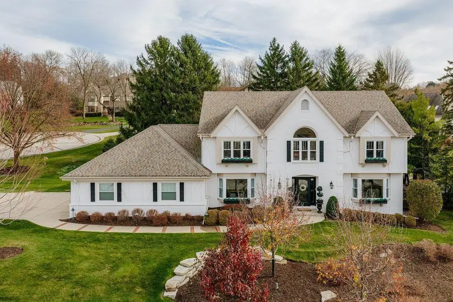 2490 Buckingham PLACE, Brookfield, WI 53045 - Image #2