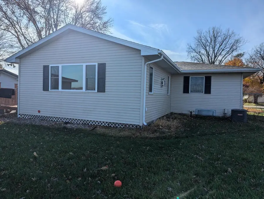 2544 Island Park ROAD, La Crosse, WI 54603 - Image #3