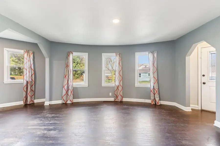 1209 Walton AVENUE, Racine, WI 53402 - Image #2