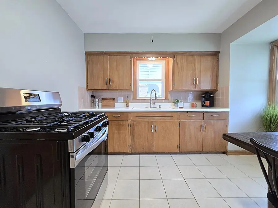 4487 N 21st STREET, Milwaukee, WI 53209 - Image #3