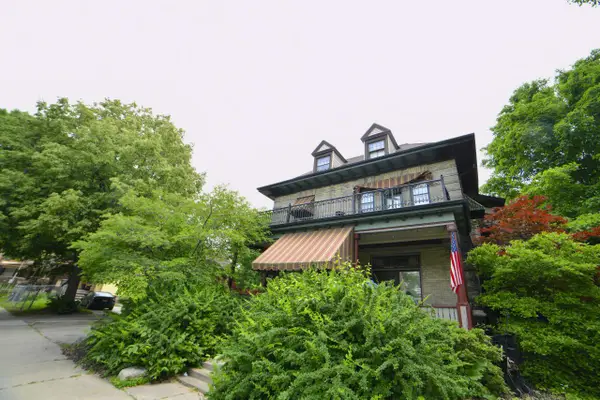 2134 N 28th STREET, Milwaukee, WI 53208