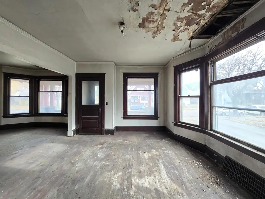 3921 N 19th PLACE, Milwaukee, WI 53206 - Image #2