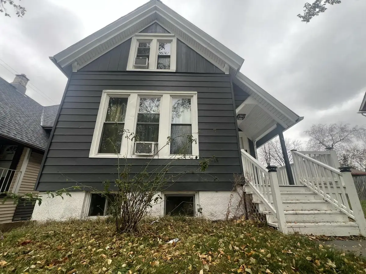 212 W Center STREET, Milwaukee, WI 53212 - Image #1