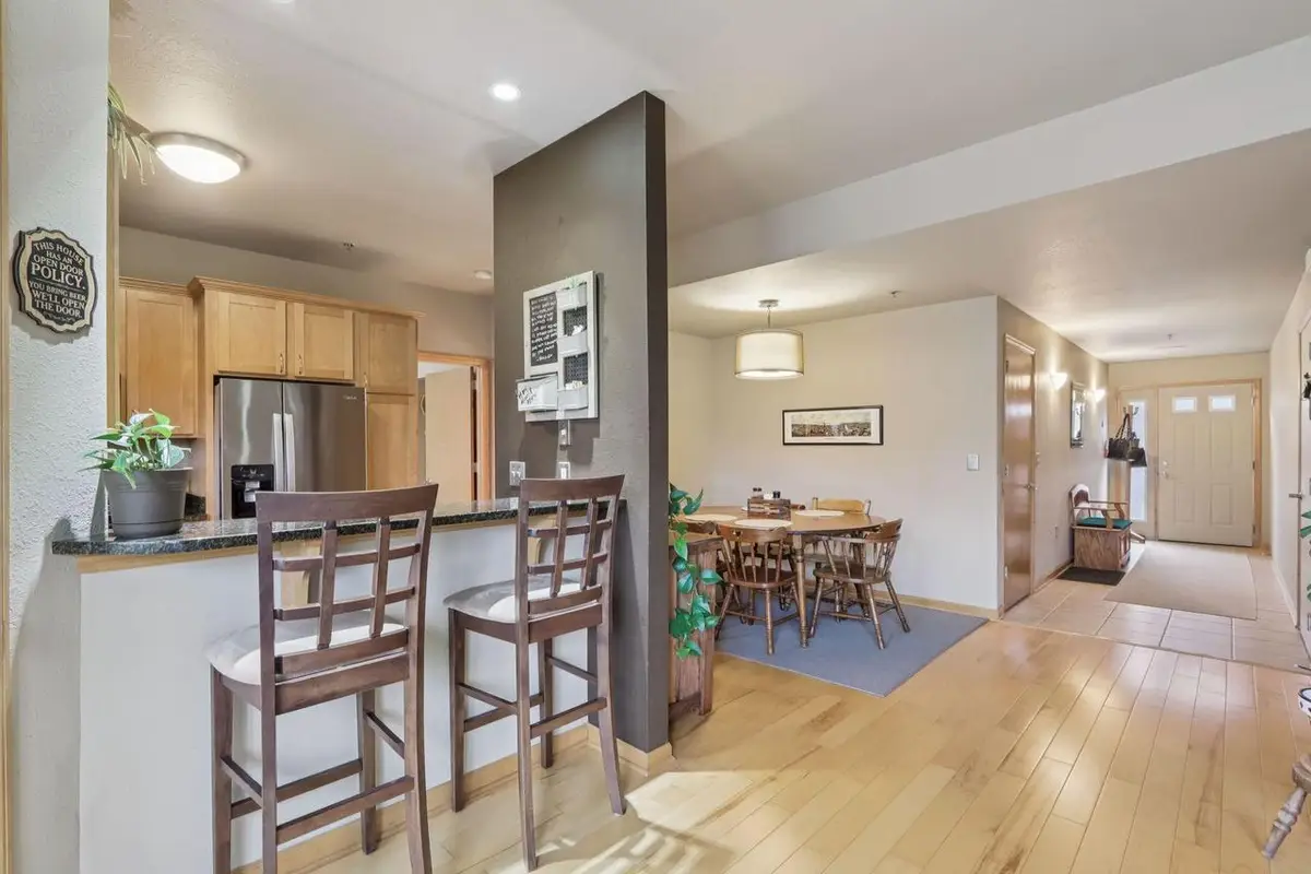 N82W13360 Fond Du Lac AVENUE #102, Menomonee Falls, WI 53051 - Image #1