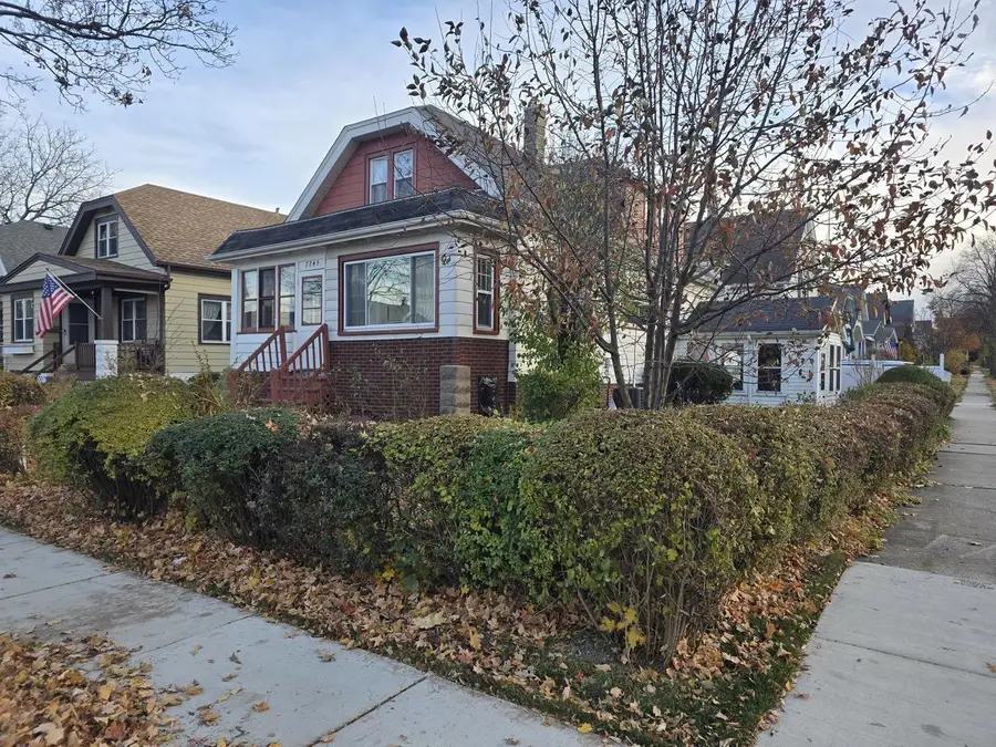 7749 W Rogers STREET, West Allis, WI 53219 - Image #2