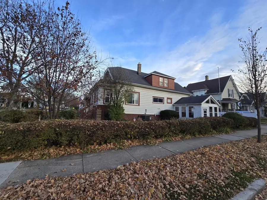 7749 W Rogers STREET, West Allis, WI 53219 - Image #3