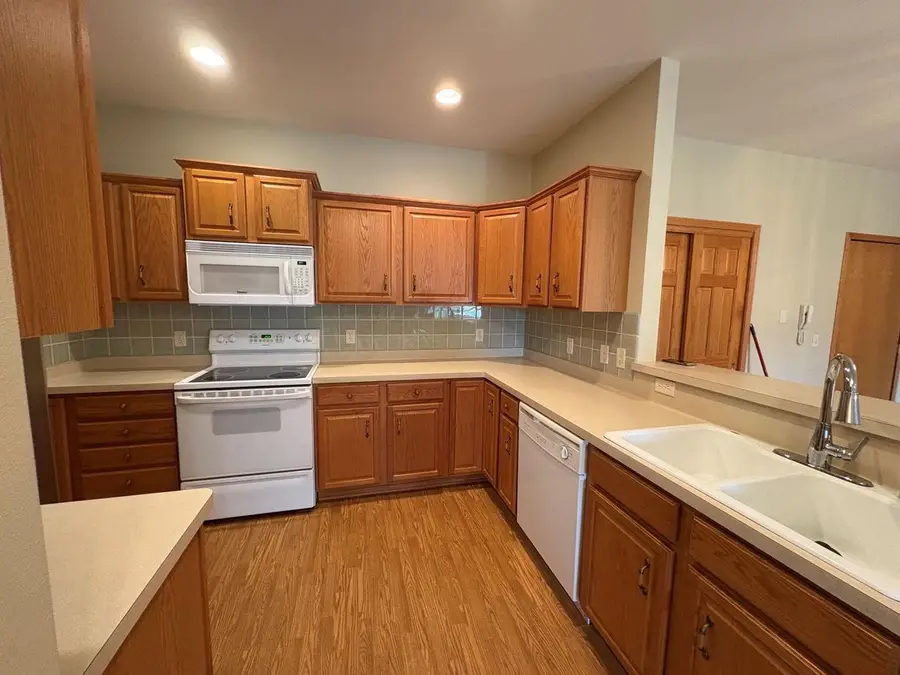 223 Fifth STREET #211, Hartford, WI 53027 - Image #3