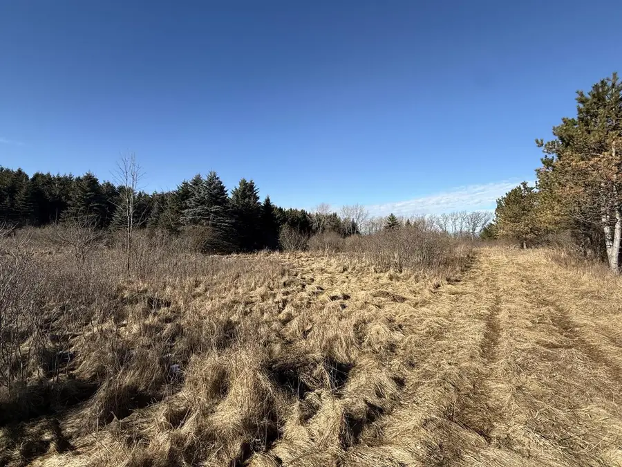 Lt2 E HAWTHORNE DRIVE #CSM3297, Saukville, WI 53080 - #3