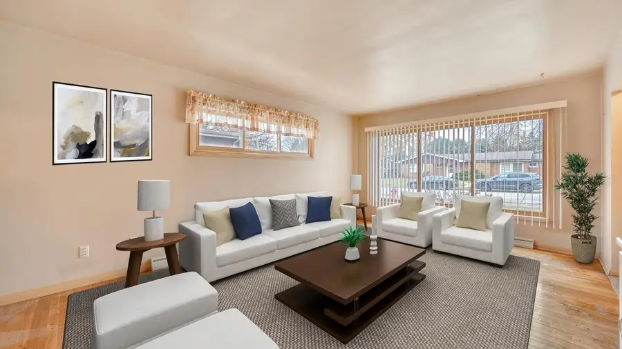 633 S 27th STREET, Sheboygan, WI 53081 - Image #2