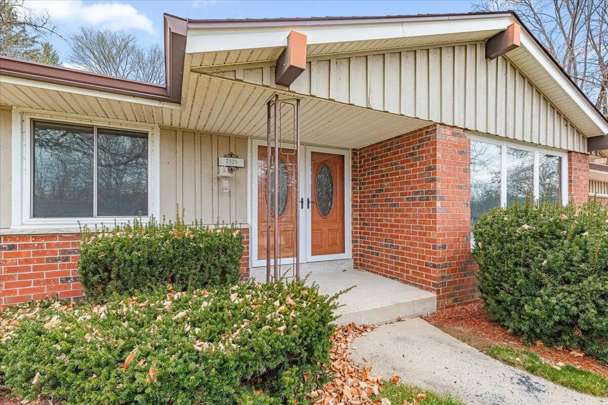 7525 N Redwood ROAD, Glendale, WI 53209 - Image #1