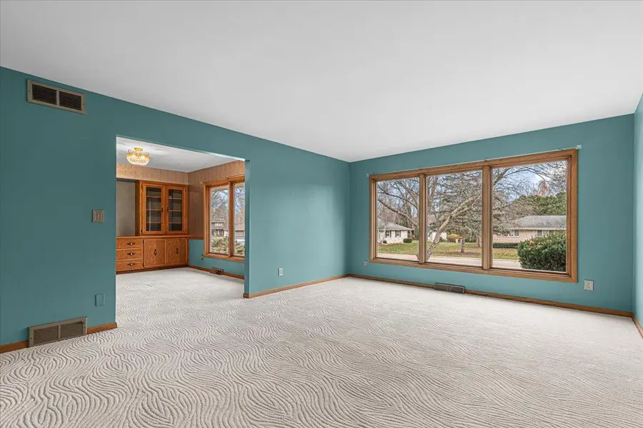 7525 N Redwood ROAD, Glendale, WI 53209 - Image #3